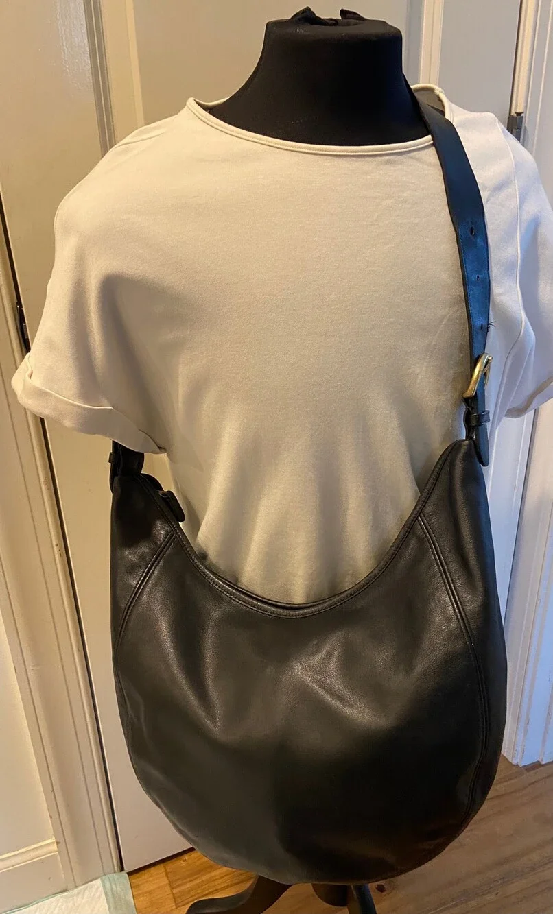 Vintage COACH Wooster Hobo Black Style 4142 Classic 1994 - Black / Lightweight